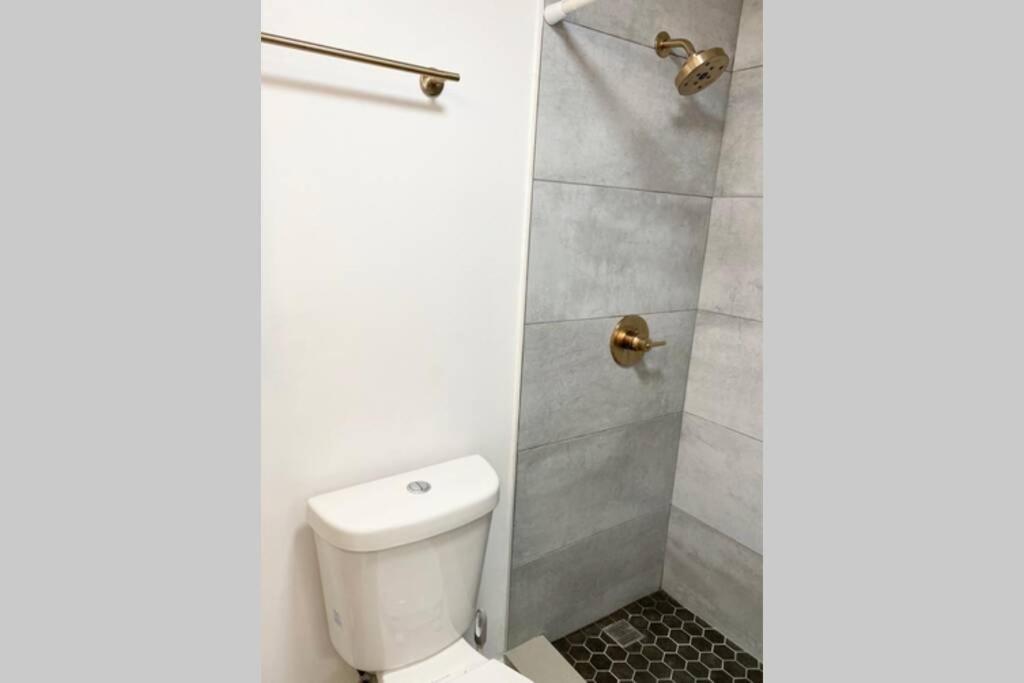 Modern Studio On I-Drive: Parking + Pool Included 올랜도 외부 사진